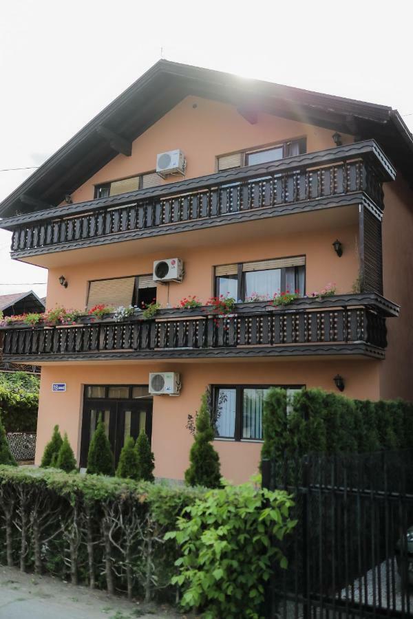 Guesthouse Tanja Banja Luka Zewnętrze zdjęcie