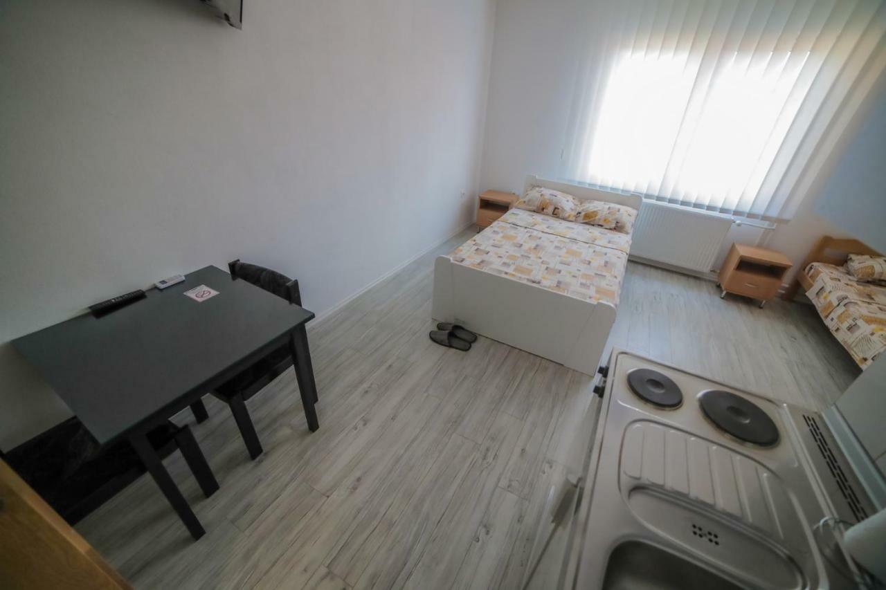 Guesthouse Tanja Banja Luka Zewnętrze zdjęcie